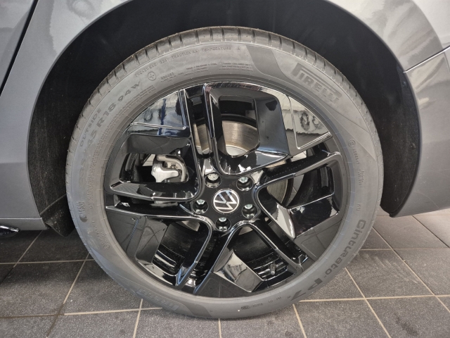 VW - Passat R-Line Black Style 2.0 TDi DSG AHK IQDrive_18