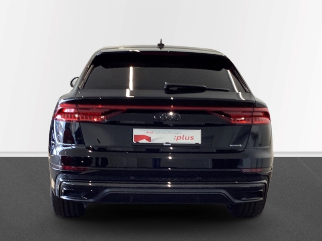 Audi - Q8 competition plus 55TFSI quat.S line*Nachtsicht*Matrix*B&O_5
