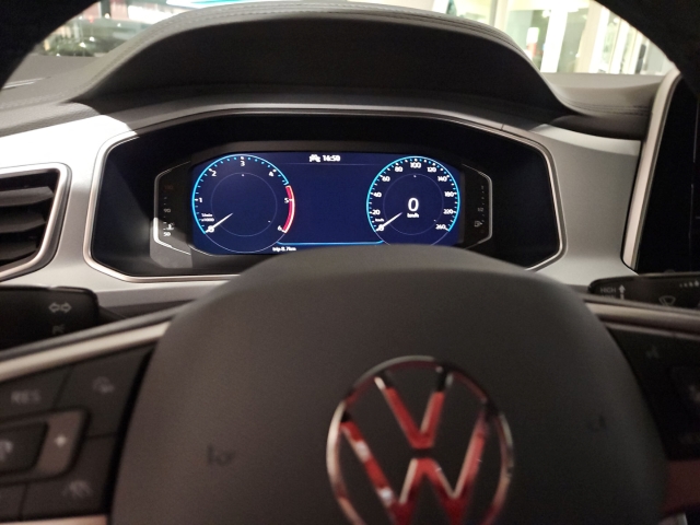 VW - T-Roc GOAL 2.0 l TDI 7-Gang-DSG AHK+NAVI+LED Plus_16