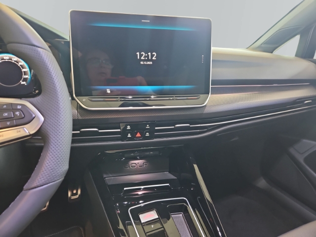 VW - Golf GTE  Hybrid 130 kW  DSG Sofort Verfügbar Leder, AHK, Panoramadach_13