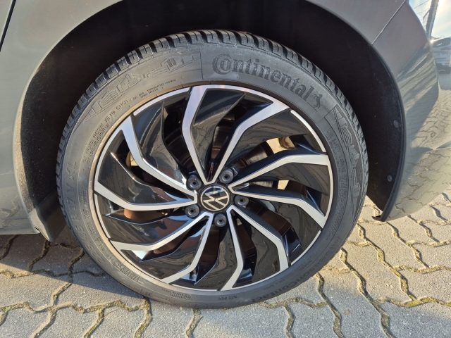 VW - Golf VIII Style 1.5 eTSI DSG AHK Matrix CAM SHZ_18