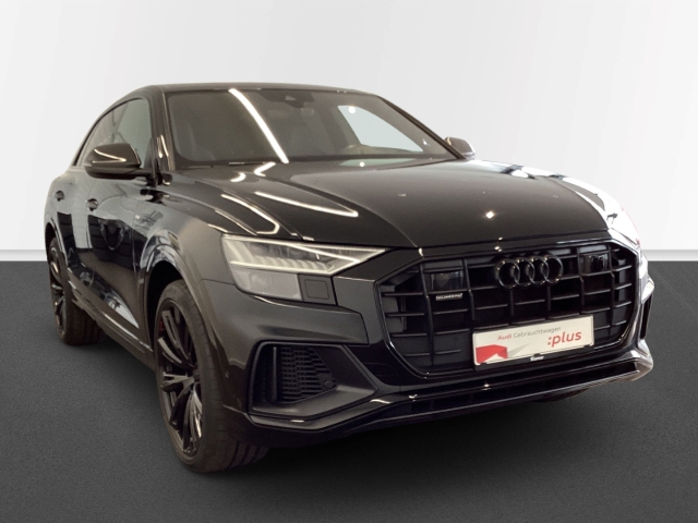 Audi - Q8 competition plus 55TFSI quat.S line*Nachtsicht*Matrix*B&O_8