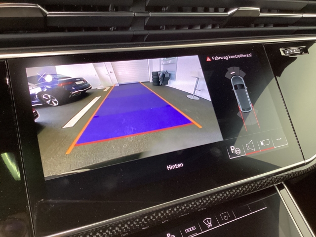 Audi - Q8 competition plus 55TFSI quat.S line*Nachtsicht*Matrix*B&O_19