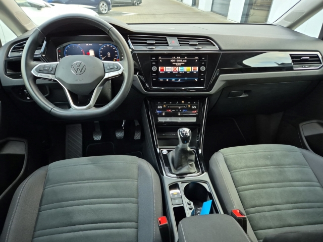 VW - Touran 1.5 TSI Highline 7-Sitzer Stdhzg LED ACC_13
