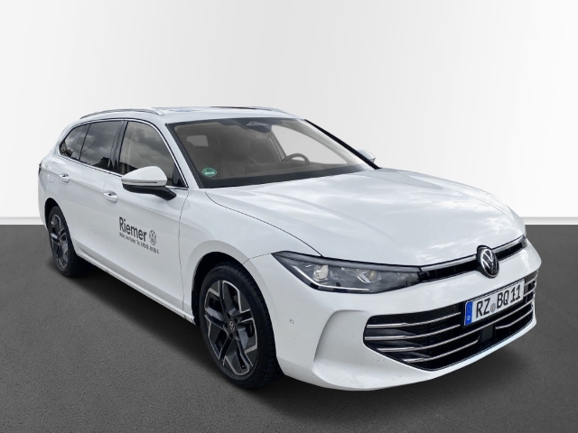 VW - Passat Variant Elegance 2.0TDI 110kW 7-Gang-DSG HUD AD StandHZG AHK-klappbar El. Panodach_8