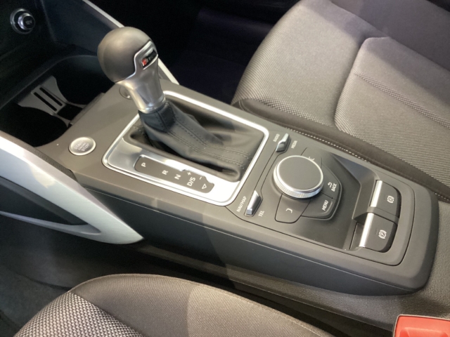 Audi - Q2 sport 35TFSI S tronic Navi*LED*SHZ*El. Heckklappe*PDC*Sportsitze_17