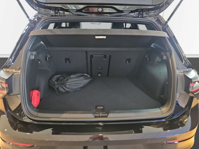 VW - Golf GTE  Hybrid 130 kW  DSG Sofort Verfügbar Leder, AHK, Panoramadach_9