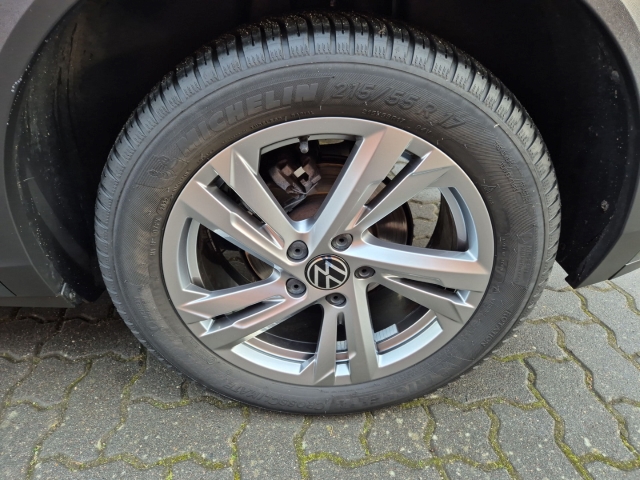 VW - T-Roc R-Line 2.0 TDI DSG AHK Navi Massage Cam_18