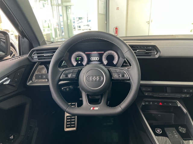 Fahrzeugbild_12