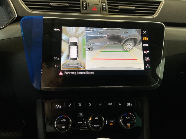 Skoda - Superb 2.0 TDI Combi Style AHK ACC Navi LaneAssist_7