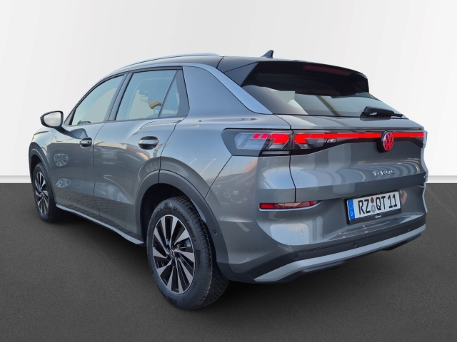 VW - T-Roc Style 1.5 eTSI DSG AHK Navi DAB Allwetter_2