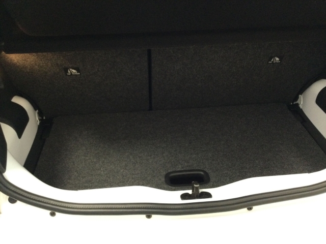 VW - up e-up! e - Edition 61 kW 32,3 kWh 1-Gang-Automatik_6