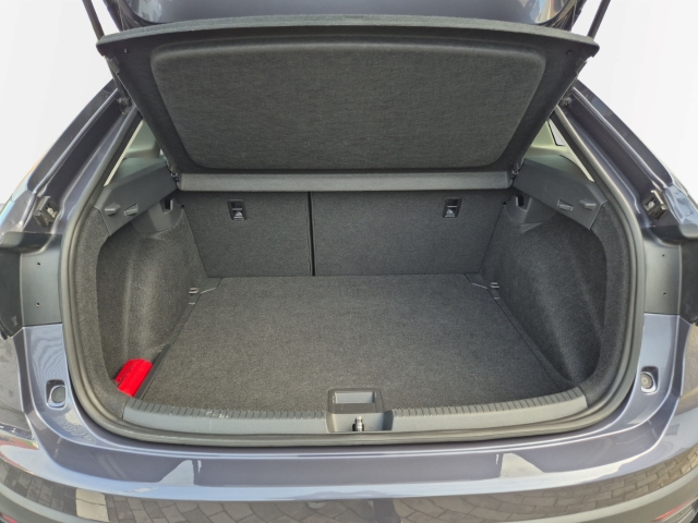 VW - Taigo 1,0 TSi DSG Life IQDrive SHZ CAM Navi Allwetter_11