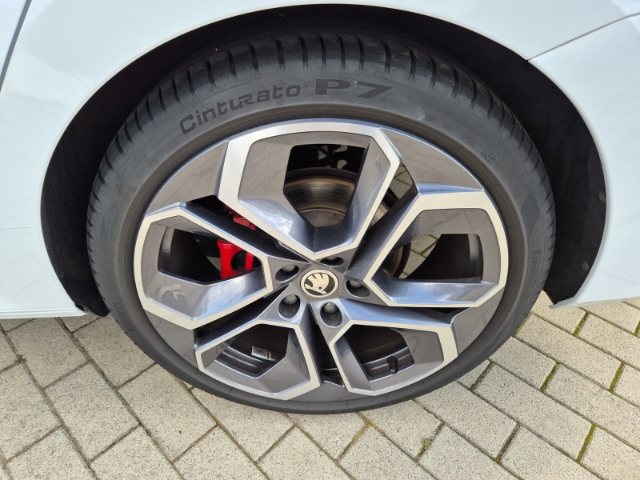 Skoda - Octavia Combi RS Plus 2,0 TDi DSG Panorama ACC LED_16