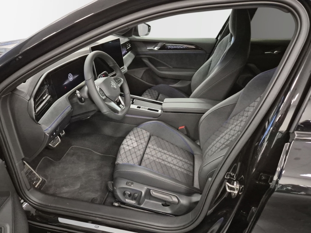 VW - Passat R-Line 2.0 TDI 110kW DSG Sport+AHK+HUD AD StandHZG AHK-klappbar_3