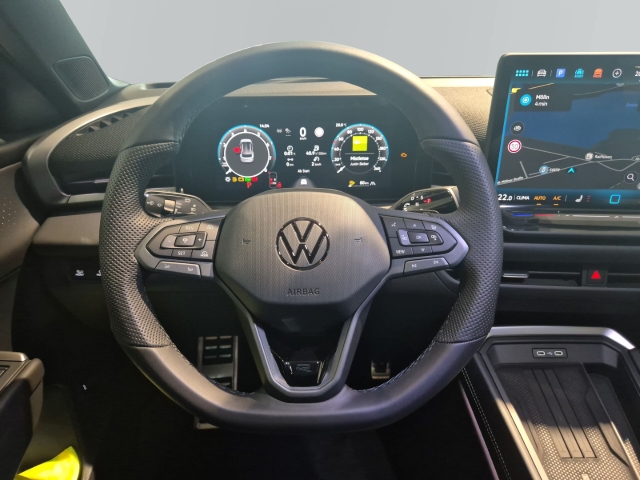 VW - T-Roc R-Line 1.5 eTSI DSG IQDrive&Light Black Style_12