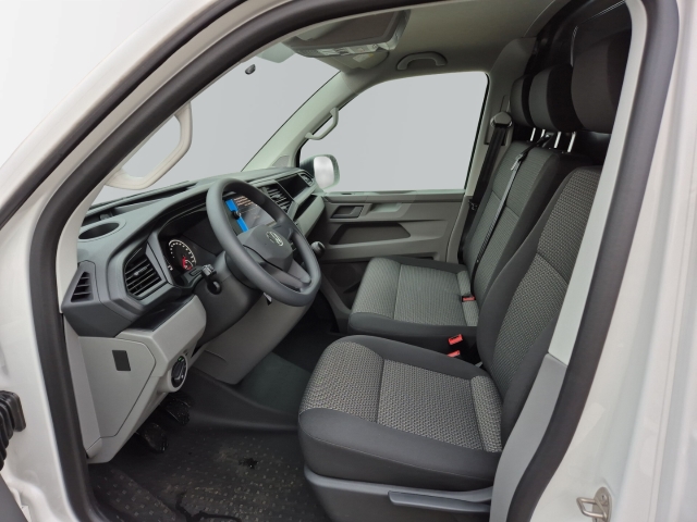 VW - T6.1 Kasten 2.0 TDI lang L2H1 AHK Navi LKW Cam Holzboden_3