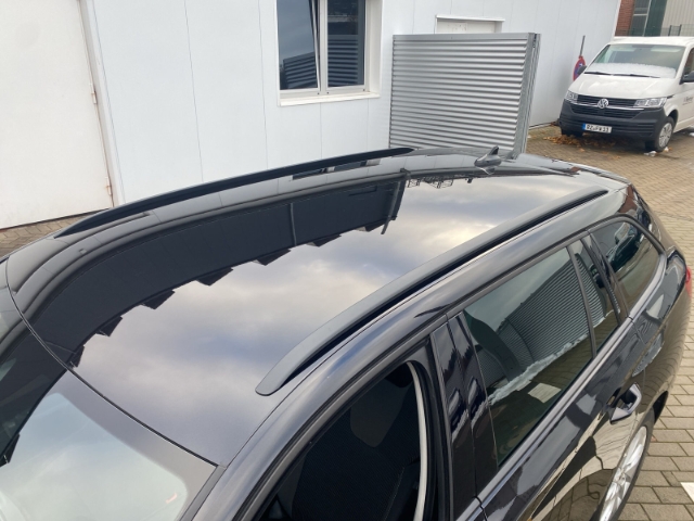 Skoda - Octavia Combi 2,0 TDI DSG Ambition PDC Navi Kessy_16