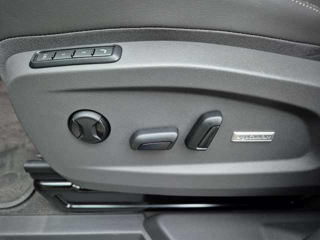 VW - T7 Multivan Style 2,0l TSI DSG Massage AHK ACC_19