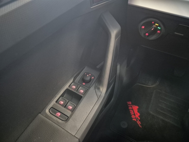 Seat - Arona Road Edition 1.0 TSI AHK LED Navi Kessy Cam_17