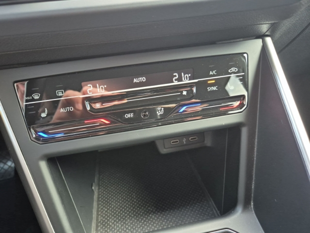 VW - Taigo 1,0 TSi DSG Life IQDrive SHZ CAM Navi Allwetter_21