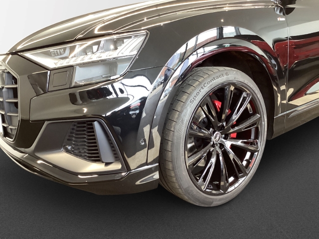 Audi - Q8 competition plus 55TFSI quat.S line*Nachtsicht*Matrix*B&O_4