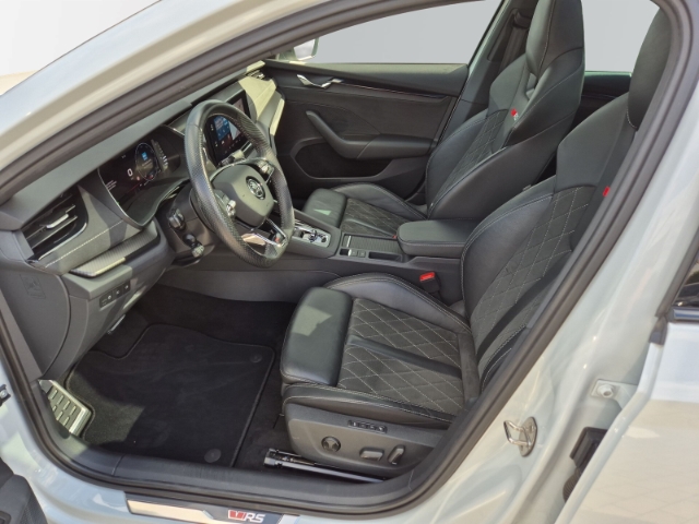 Skoda - Octavia Combi RS Plus 2,0 TDi DSG Panorama ACC LED_3