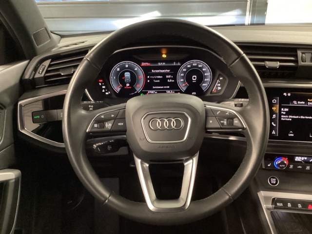 Audi - Q3 S line 35TDI quattro S tronic Navi LED El. Heckklappe Leder_12