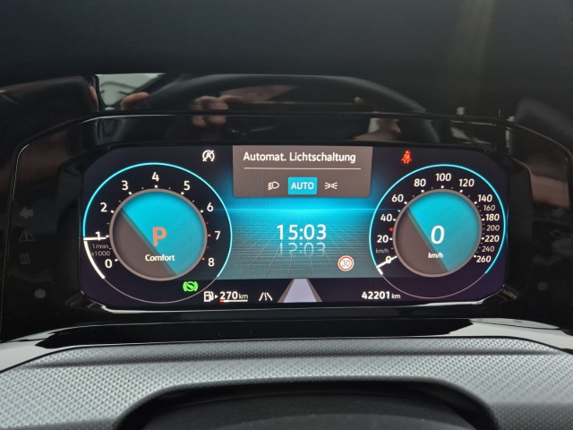 VW - Golf Active 1,5 eTSI DSG AHK Matrix Cam IQDrive_16