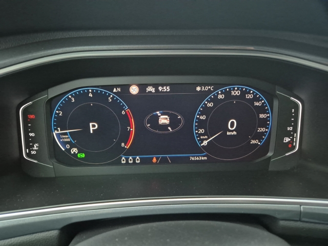 VW - T-Roc Style 1,5 TSI DSG AHK Stdhgz Massage Navi_16