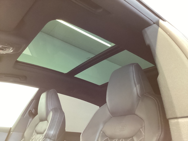 Audi - Q8 competition plus 55TFSI quat.S line*Nachtsicht*Matrix*B&O_16