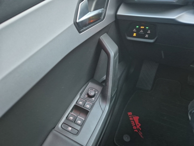 Seat - Leon Sportstourer FR 2,0 TDi DSG AHK ACC CAM Kessy_19