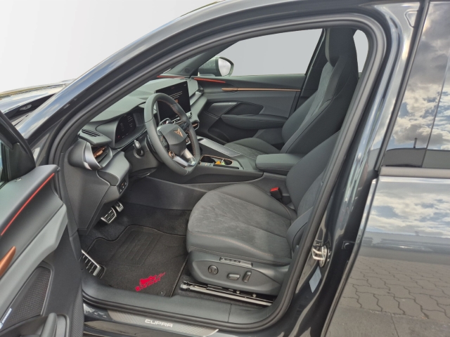 Cupra - Terramar 1.5 e-Hybrid VZ Sennheiser Matrix 360° ACC Kessy_3