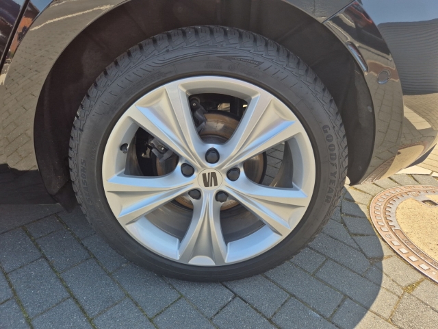 Seat - Leon 2.0 TDI DSG FR Cam SHZ Matrix Allwetter Navi_18