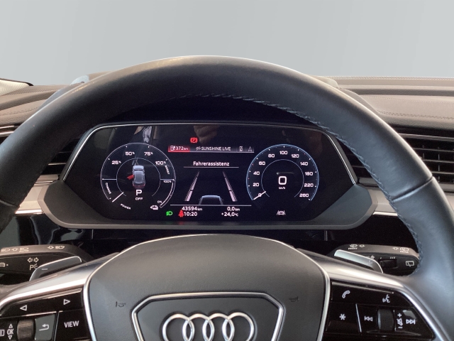 Audi - e-tron 55 quattro 300 kW 360 Kamera El. Heckklappe Navi SHZ_14