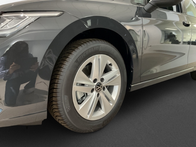 VW - Golf Life TSI 85 kW 6-Gang NAV SITZHZG ACC R'KAM_4