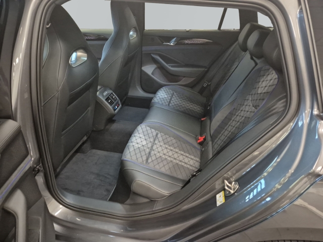 VW - Passat R-Line Black Style 2.0 TDi DSG AHK IQDrive_12