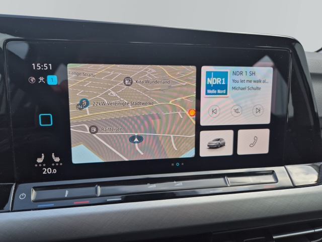 VW - Golf VIII 1,0 TSi Life ACC Navi AppConnect SHZ FrontAssist_17