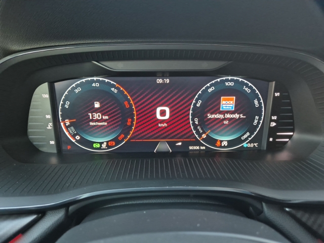 Skoda - Octavia Combi RS 2,0 TDi DSG AHK Lenkrad heizbar_14