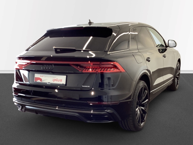 Audi - Q8 competition plus 55TFSI quat.S line*Nachtsicht*Matrix*B&O_6