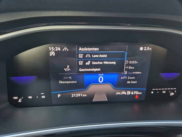 VW - T-Roc R-Line 1,5 TSi DSG AHK Massage Cam Navi_22