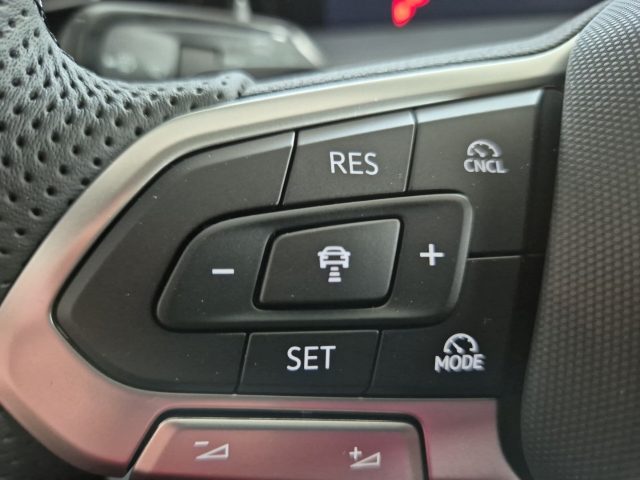 VW - Tayron 2.0 TDI DSG 4Motion R-Line AHK Panorama Harman Kardon_22