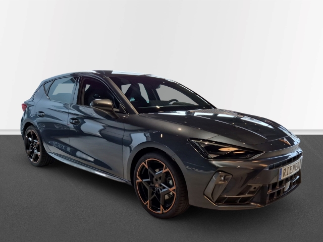 Cupra - Leon 1.5 eTSI Matrix Sennheiser DCC ACC Kessy_8